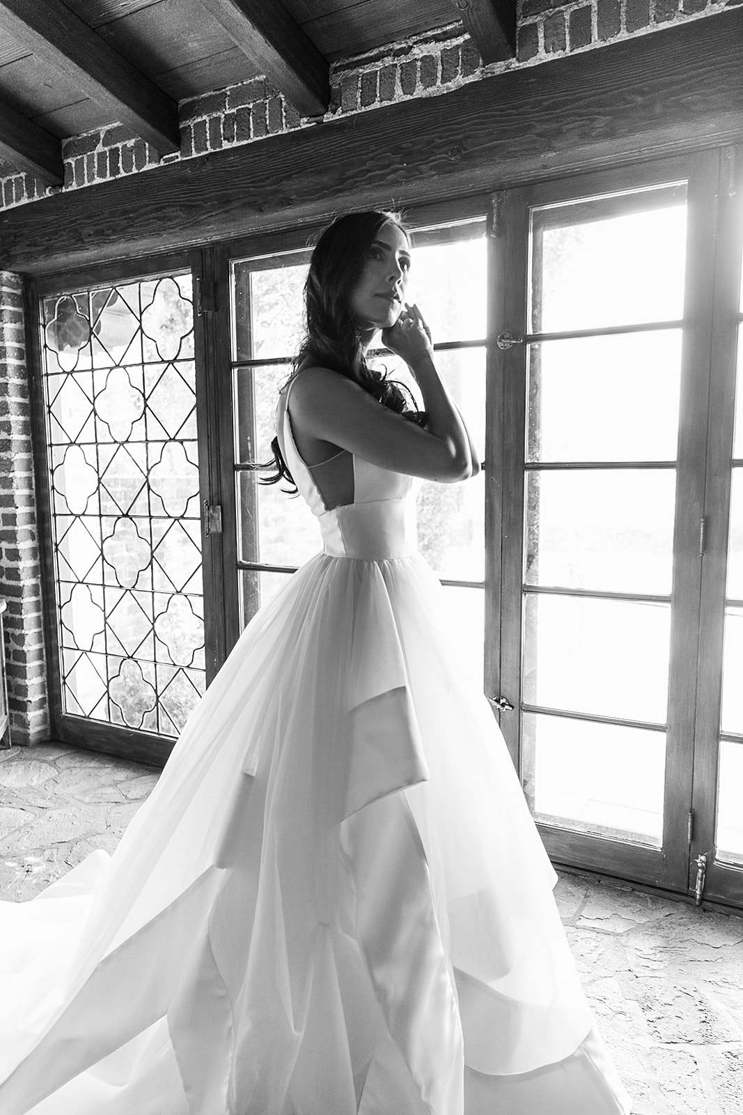 You Need a Black and White Wedding Photographer Symboll®